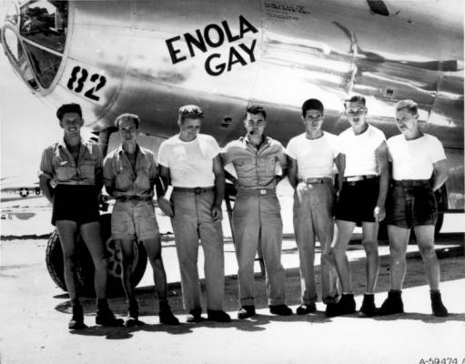 Bombonešis B-29 „Enola Gay“